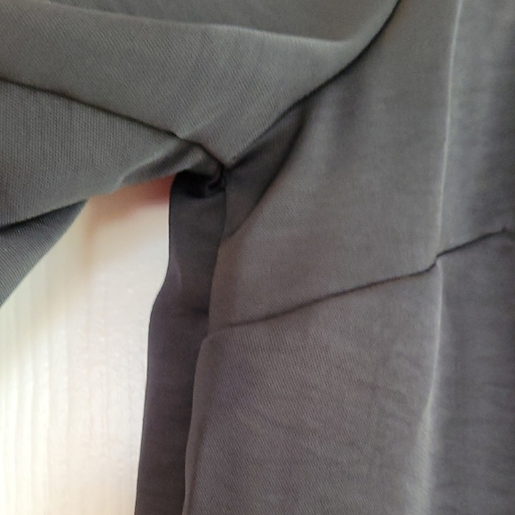 Prologue  Black Women's Top - Picture 8 of 10